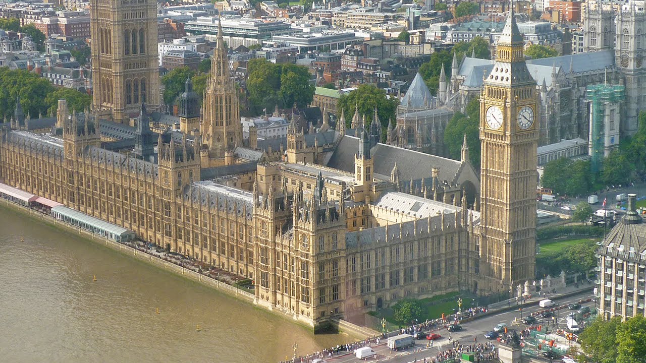 The houses of parliament фото